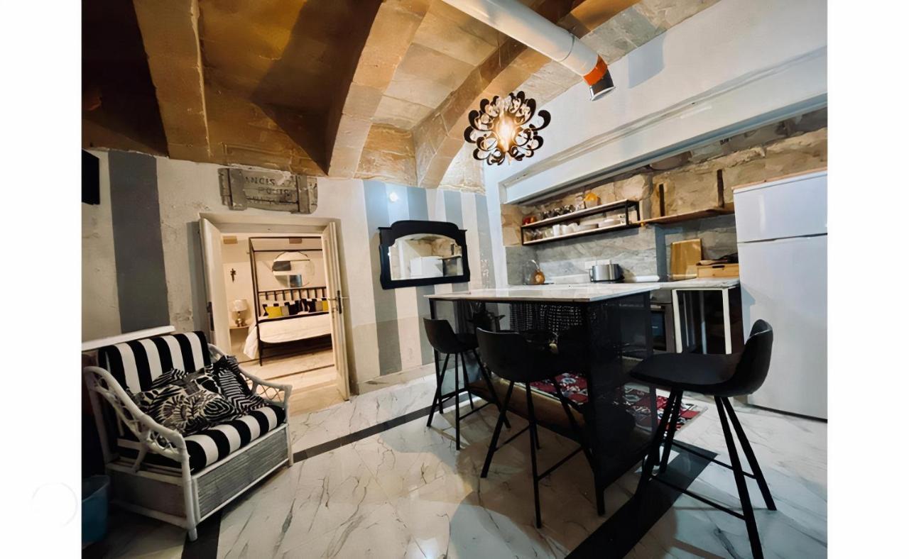 Apartamento Charming Townhouse Prime Area La Valeta Exterior foto