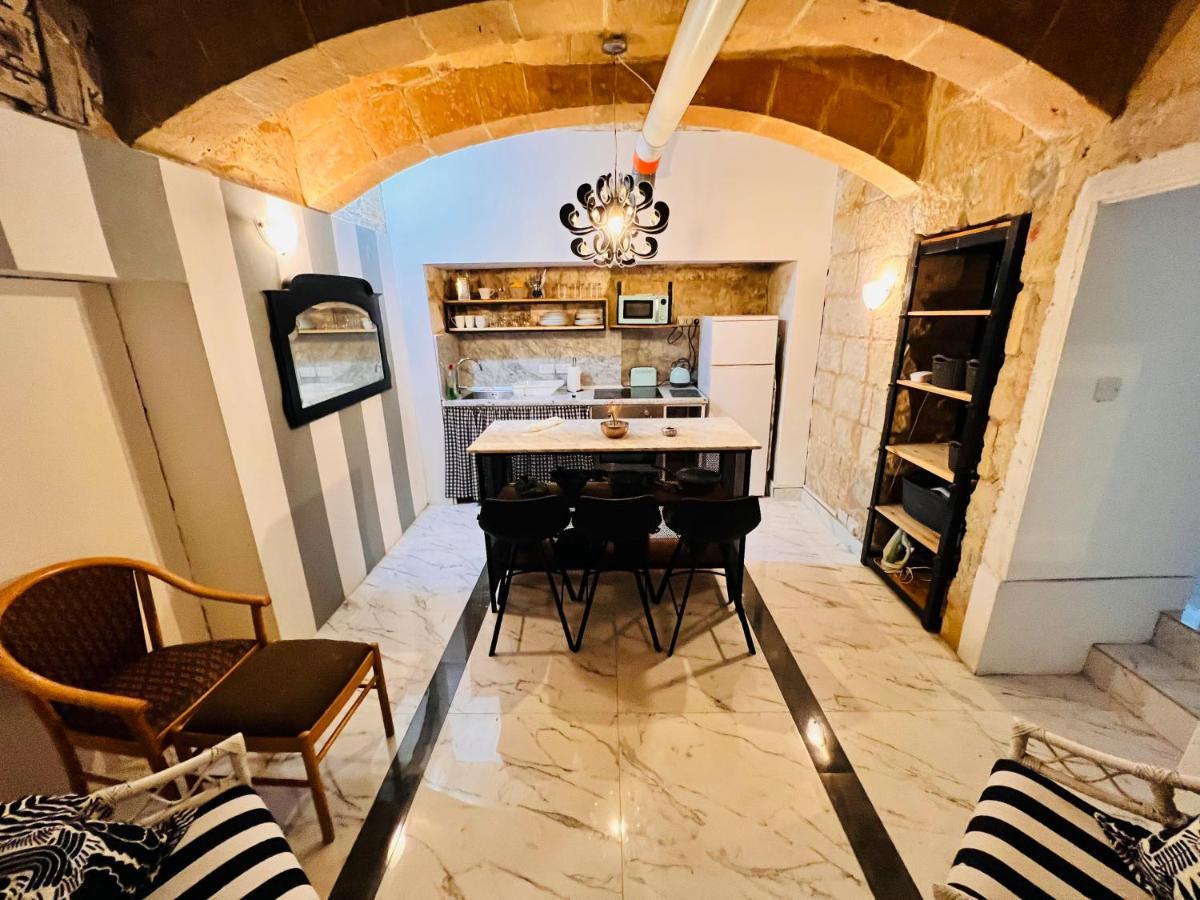 Apartamento Charming Townhouse Prime Area La Valeta Exterior foto