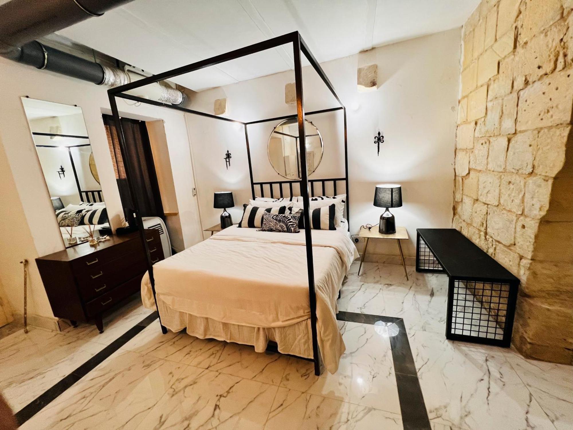 Apartamento Charming Townhouse Prime Area La Valeta Exterior foto