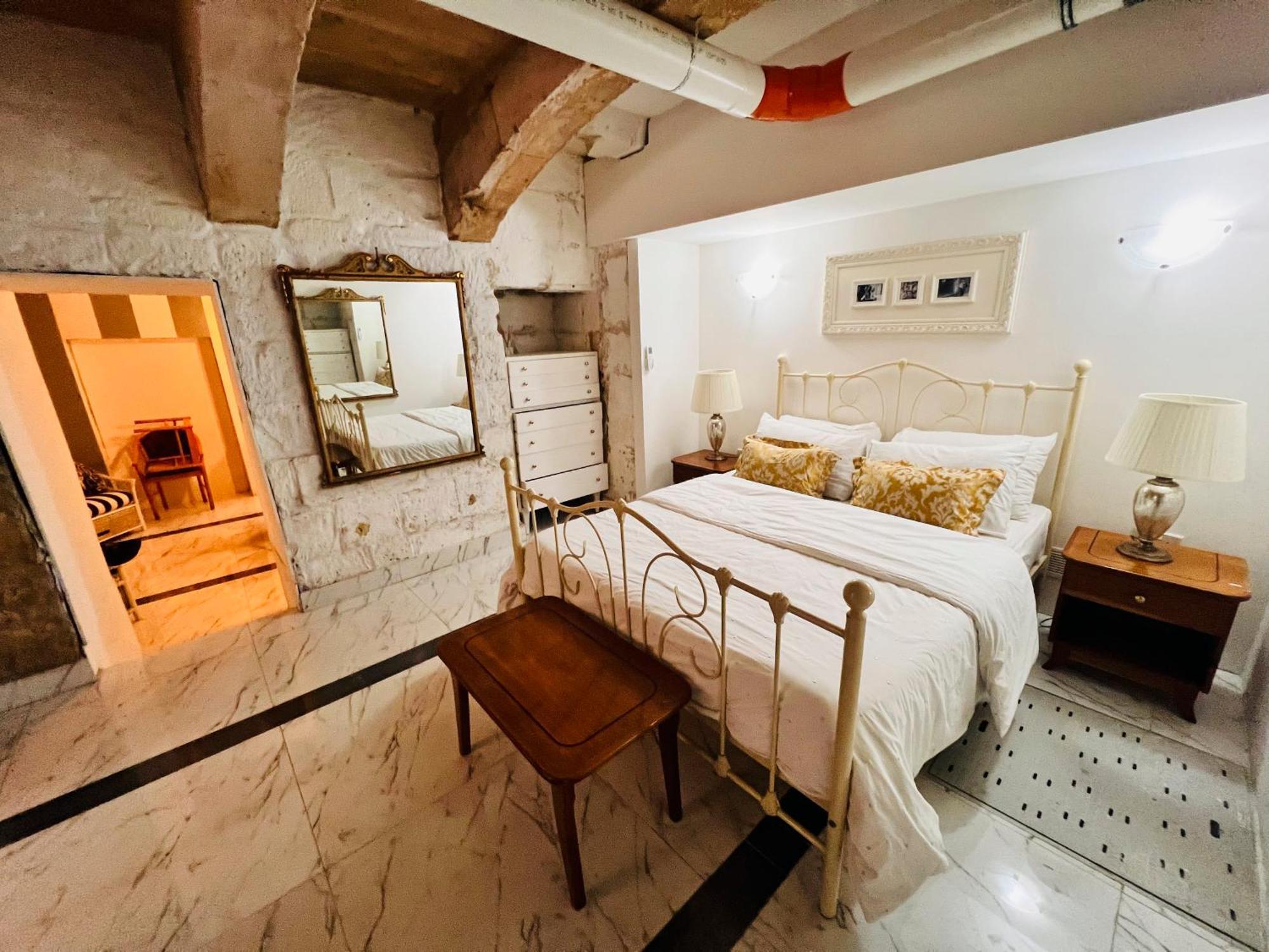Apartamento Charming Townhouse Prime Area La Valeta Exterior foto