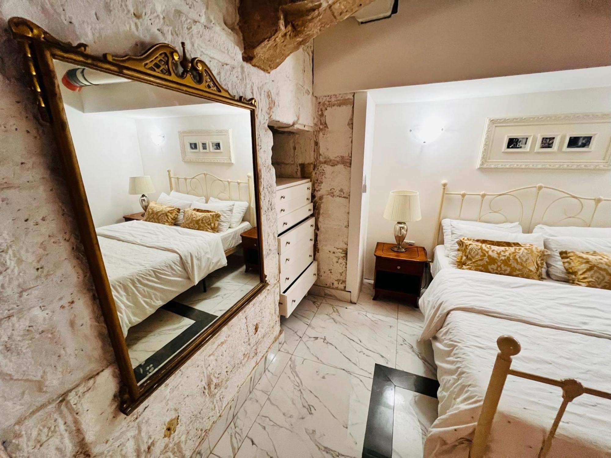 Apartamento Charming Townhouse Prime Area La Valeta Exterior foto