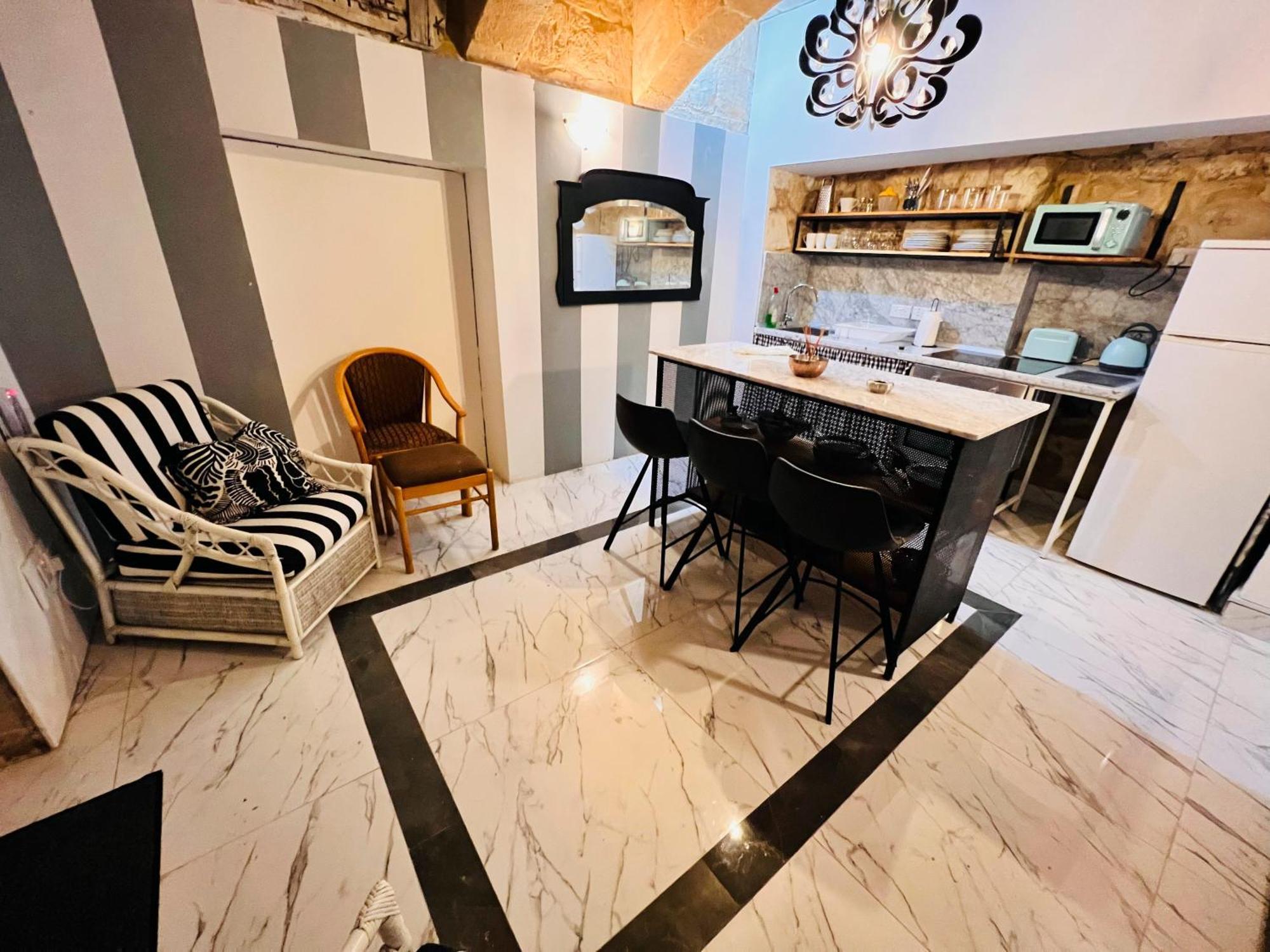 Apartamento Charming Townhouse Prime Area La Valeta Exterior foto